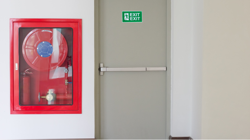 Tudo o que você precisa saber sobre normas para porta corta-fogo